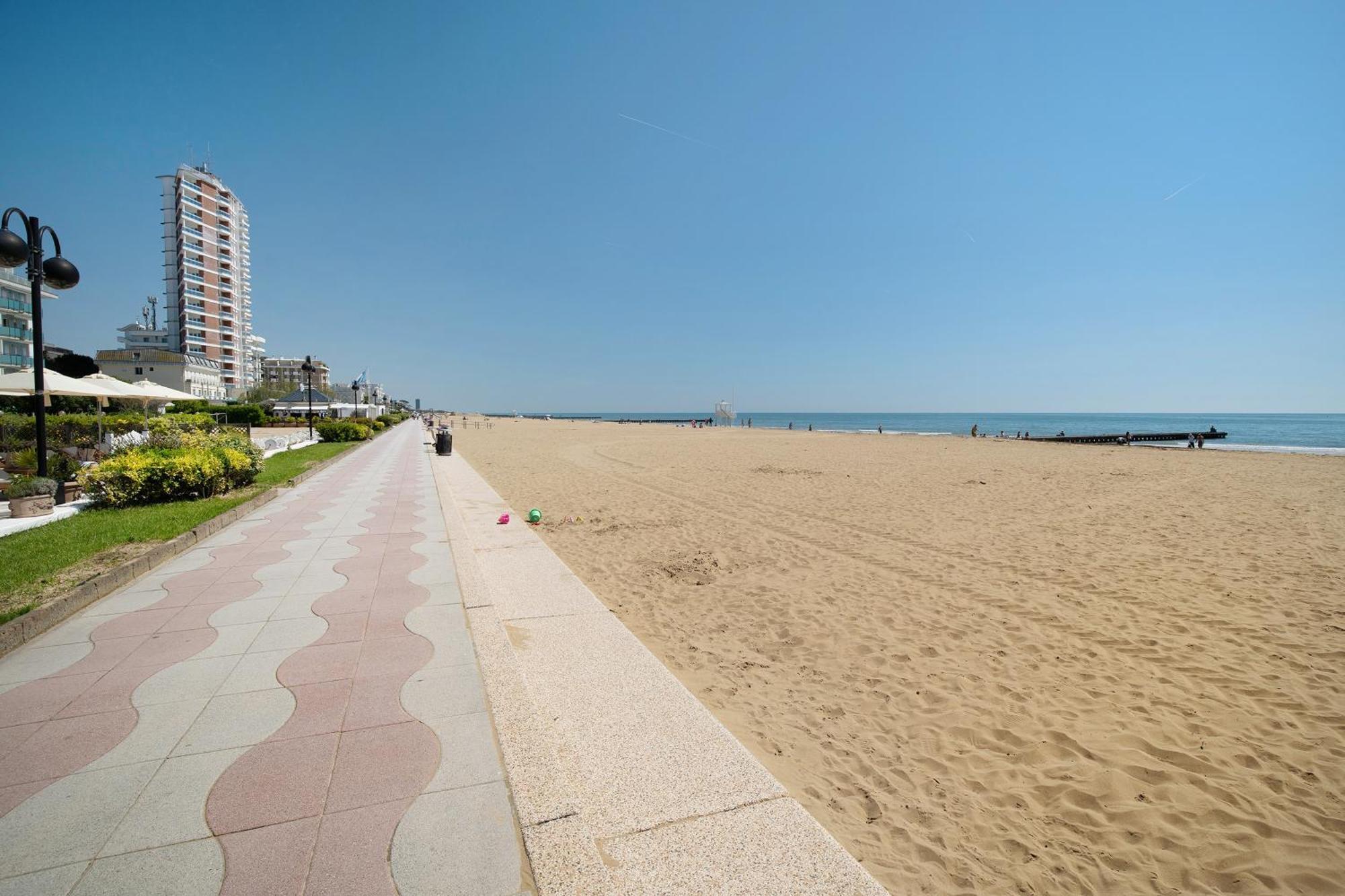 Apartment Lara A16 *